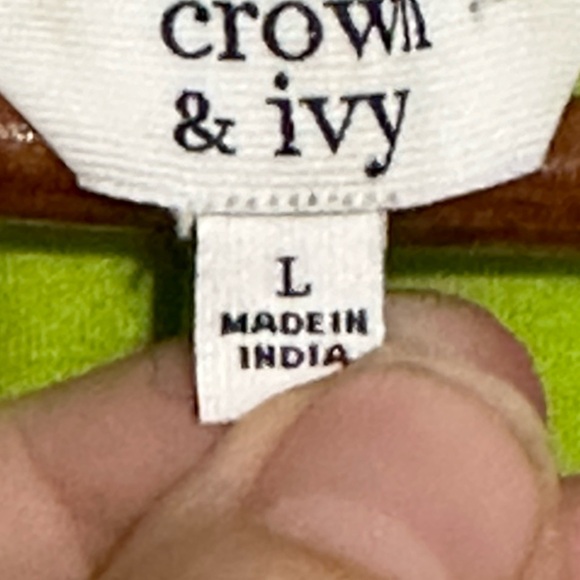 Crown & Ivy, Pretty Lime Green Tank Top W/Ruffled V-Neckline, L, EUC - Picture 3 of 6